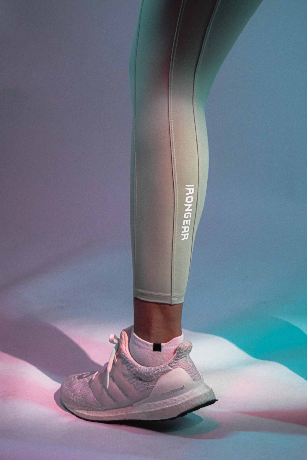 Athletic Shoot — frame 18
