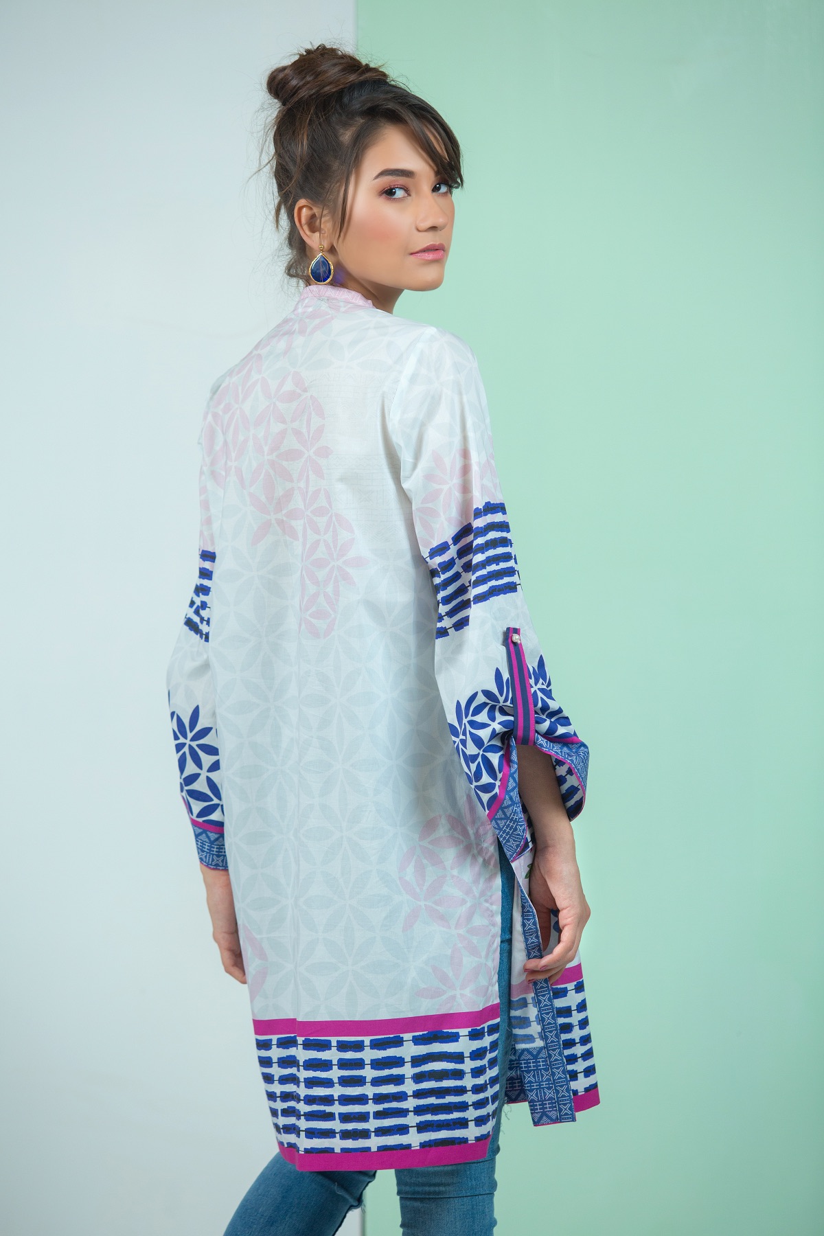 Dhanak Fashion — frame 28