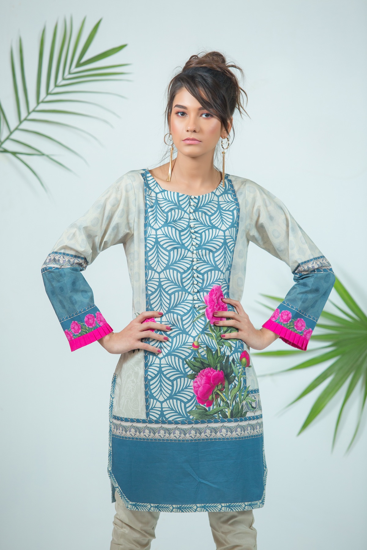Dhanak Fashion — frame 32