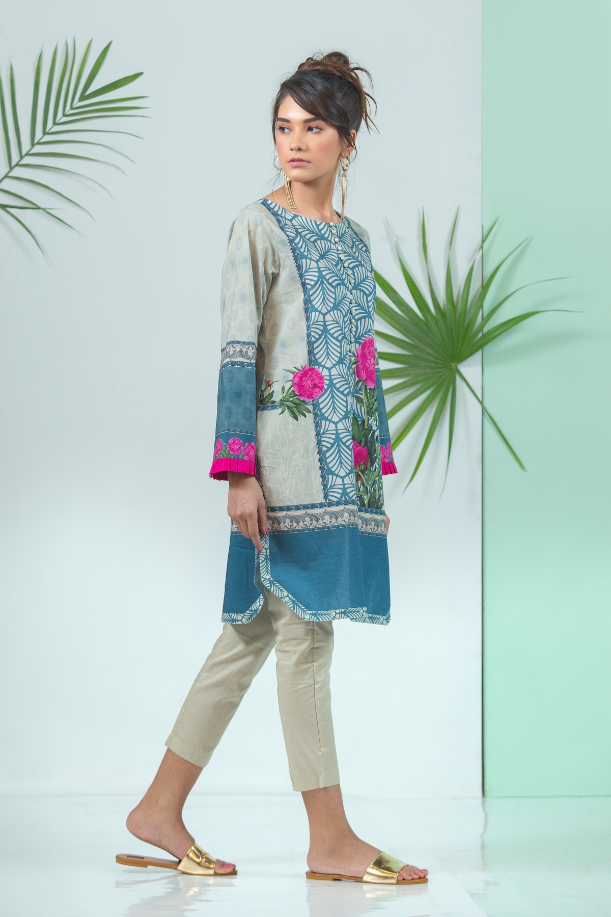 Dhanak Fashion — frame 35
