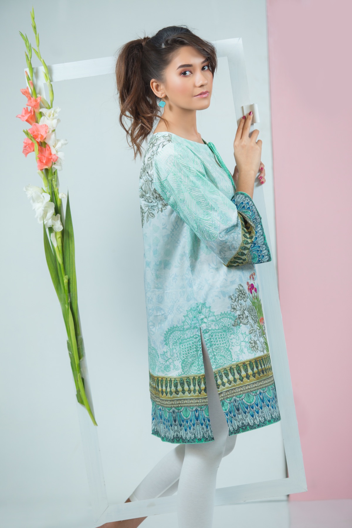 Dhanak Fashion — frame 50