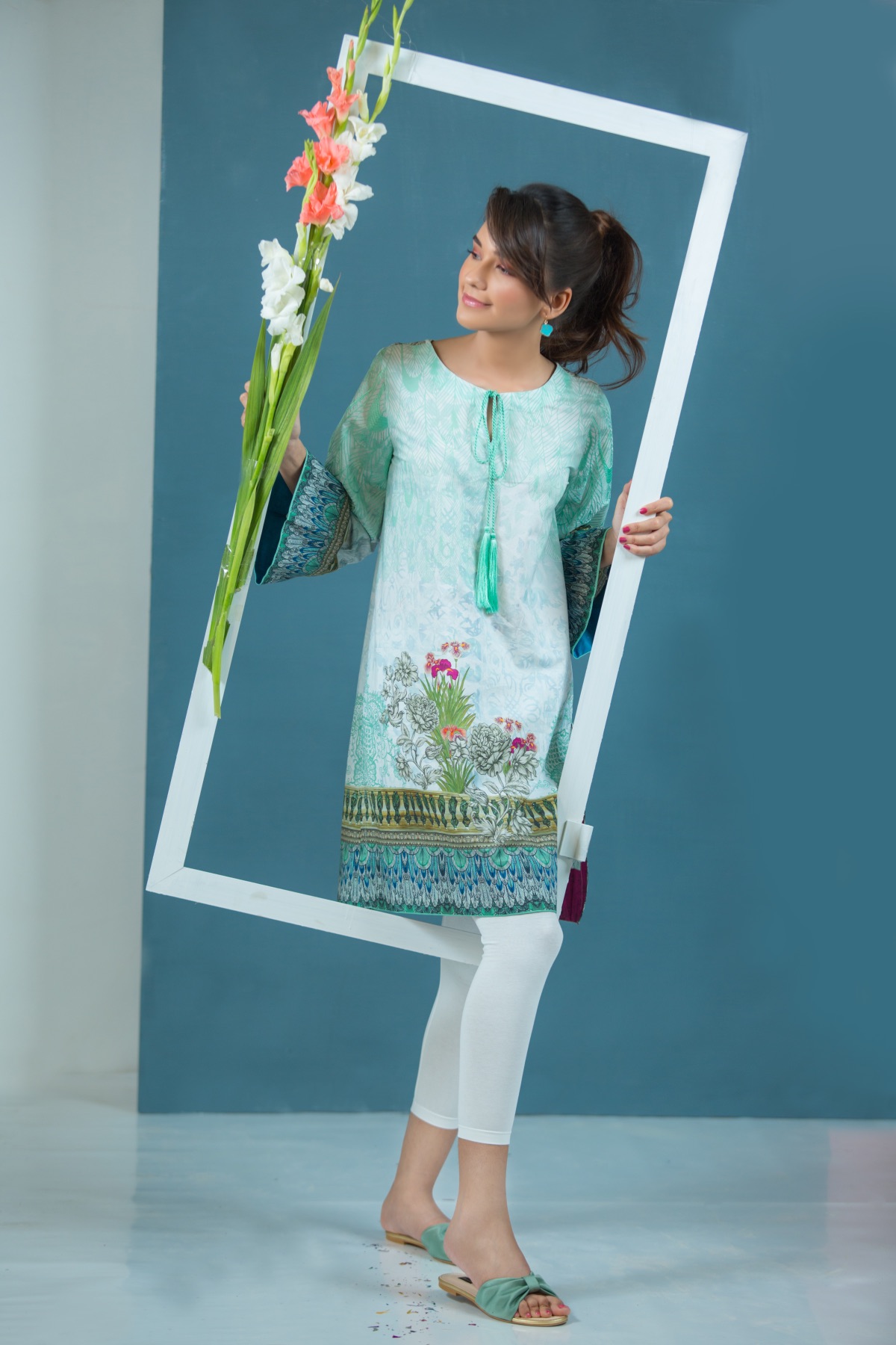 Dhanak Fashion — frame 52