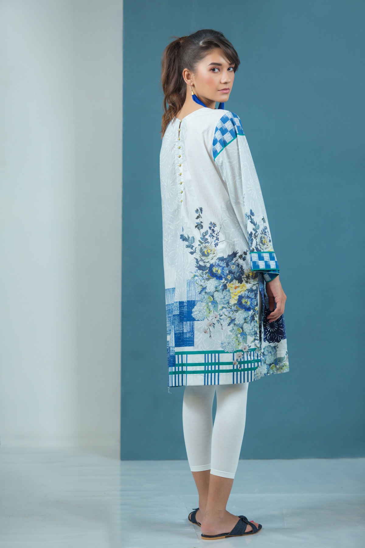 Dhanak Fashion — frame 59