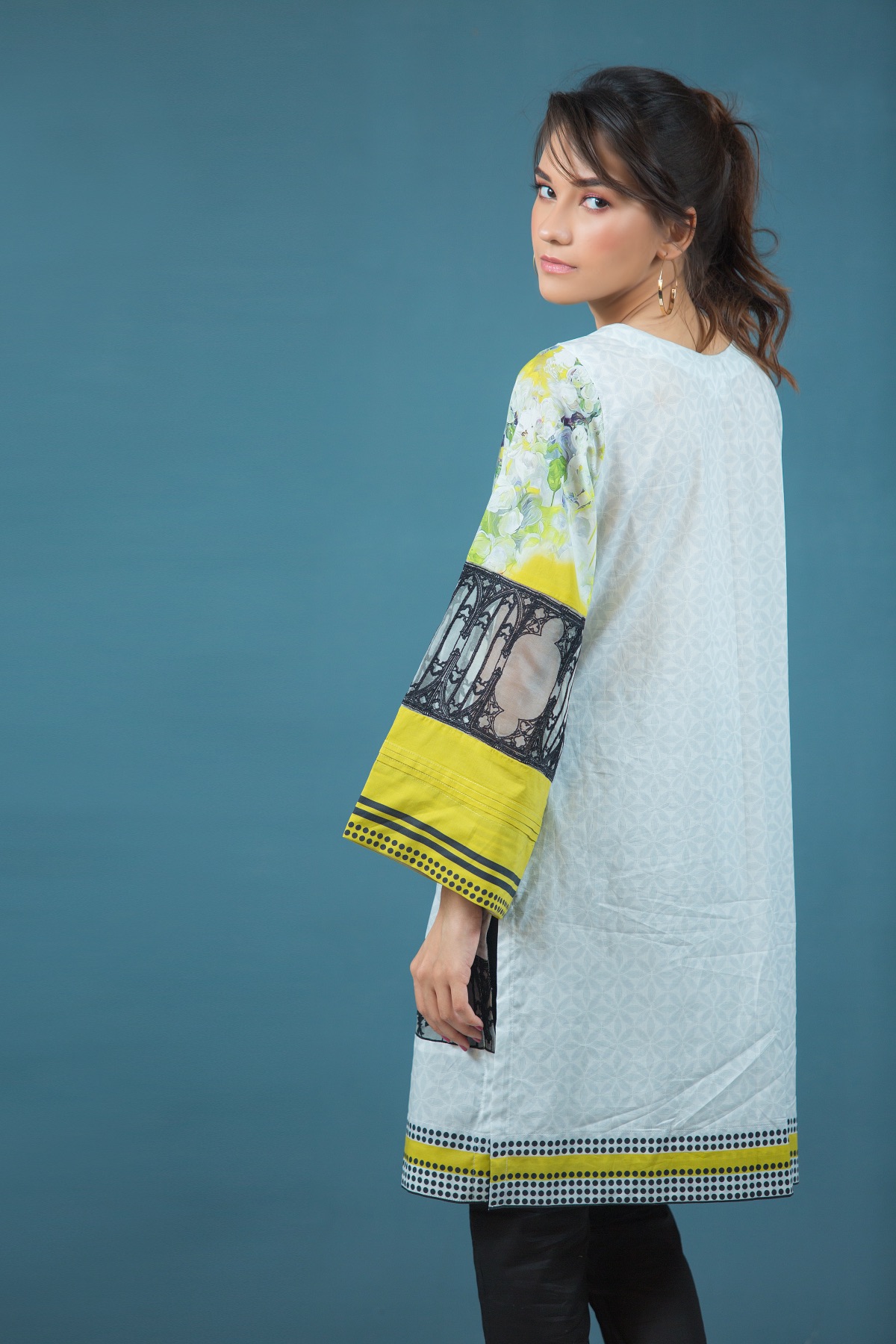 Dhanak Fashion — frame 64
