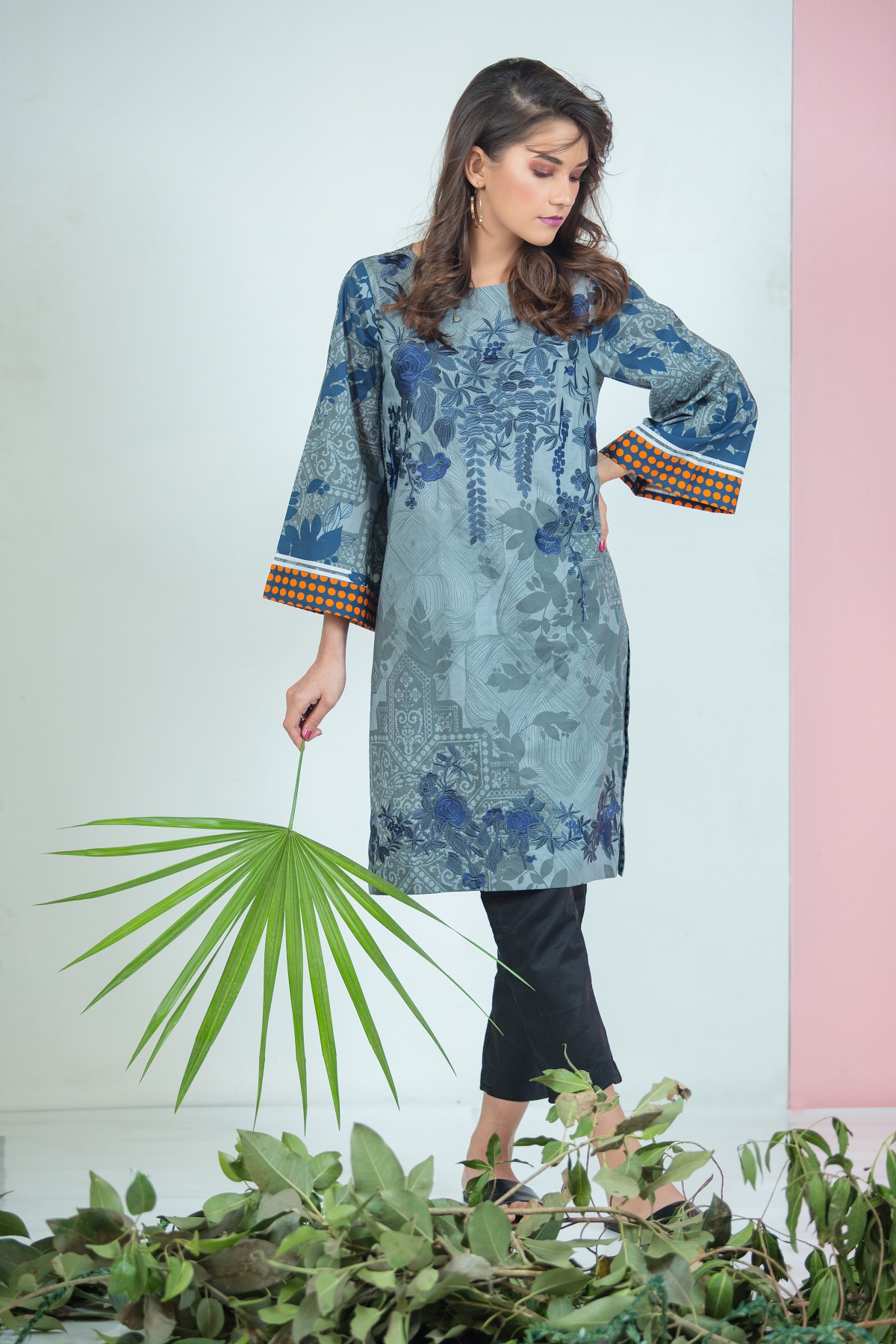 Dhanak Fashion — frame 69