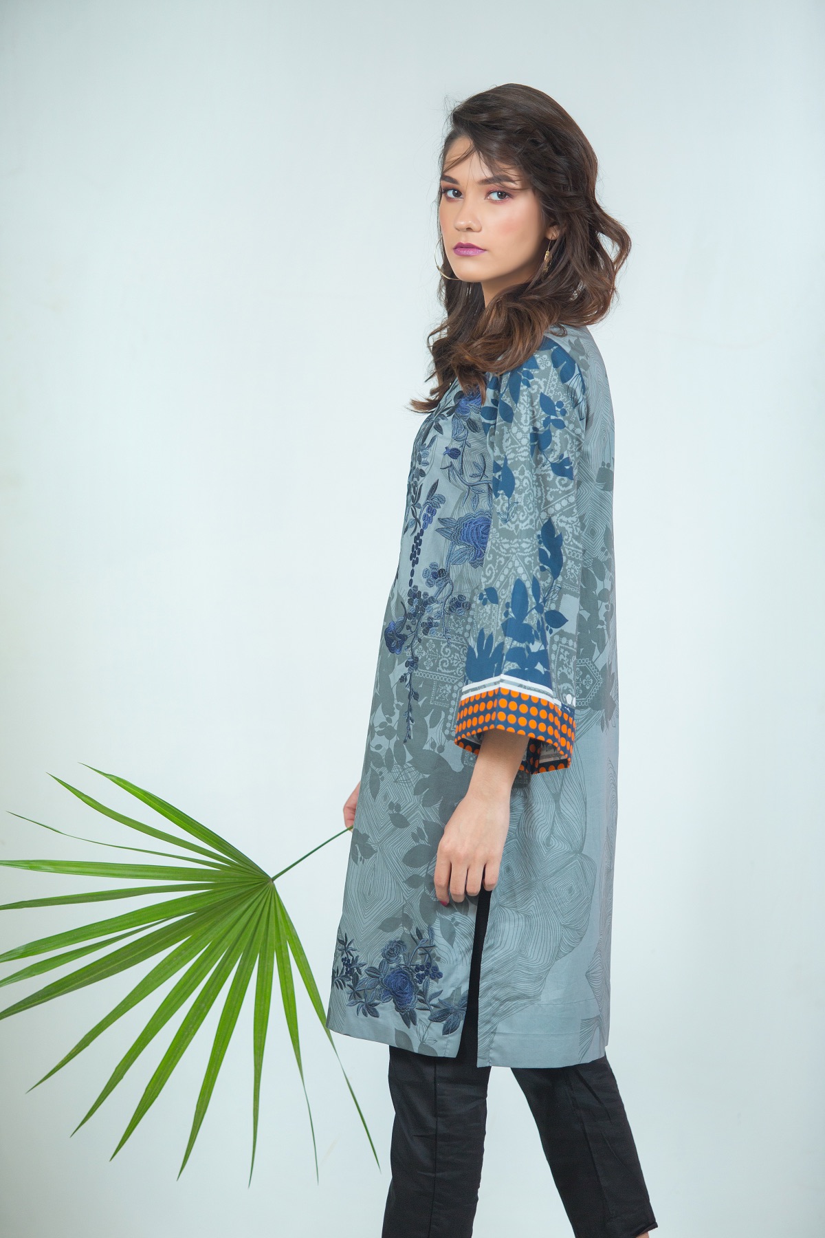Dhanak Fashion — frame 70