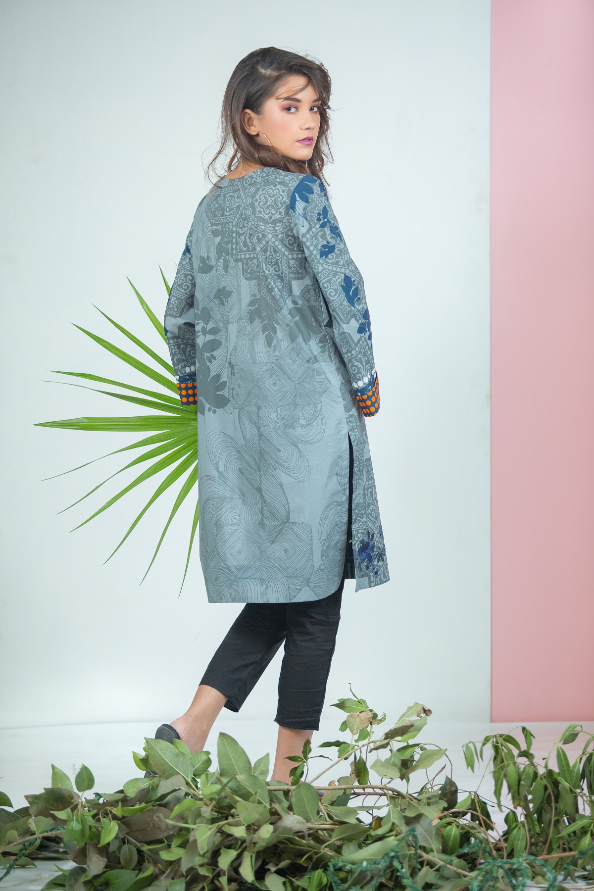 Dhanak Fashion — frame 71
