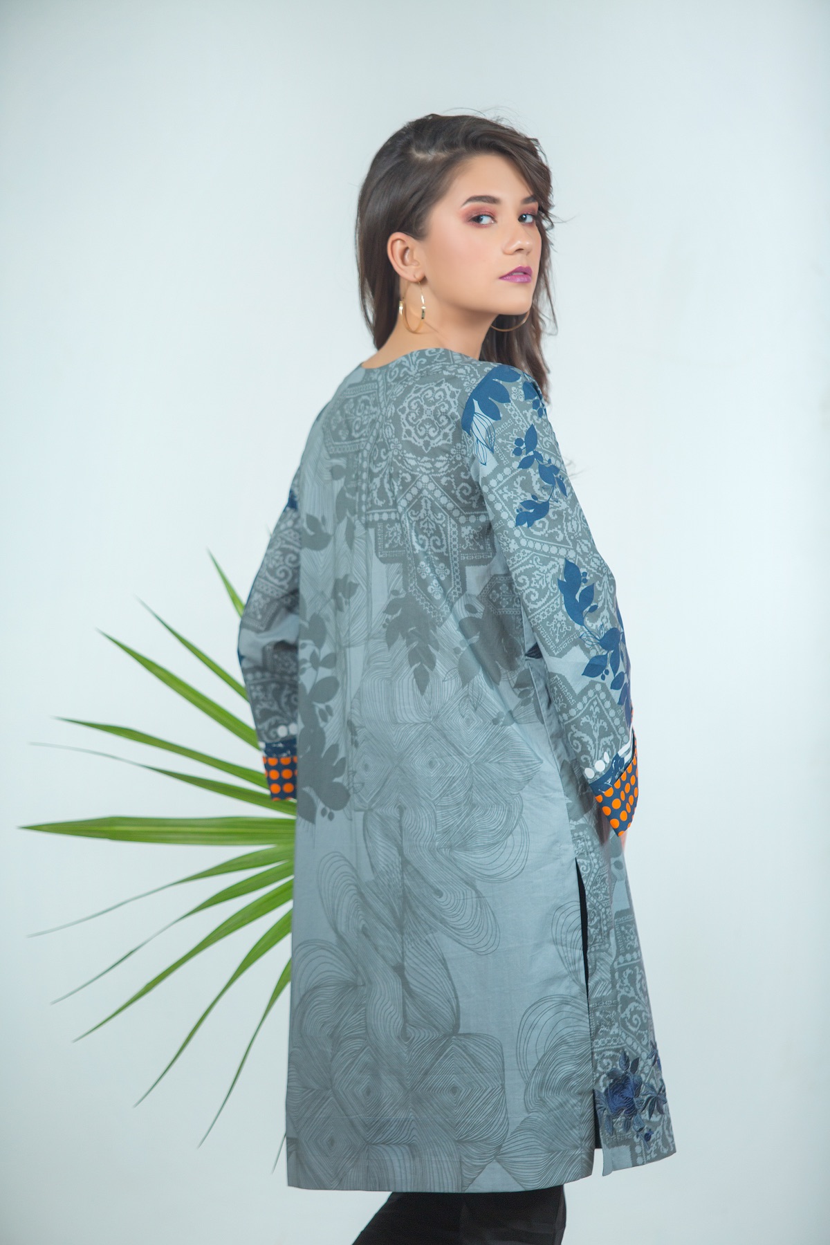 Dhanak Fashion — frame 72