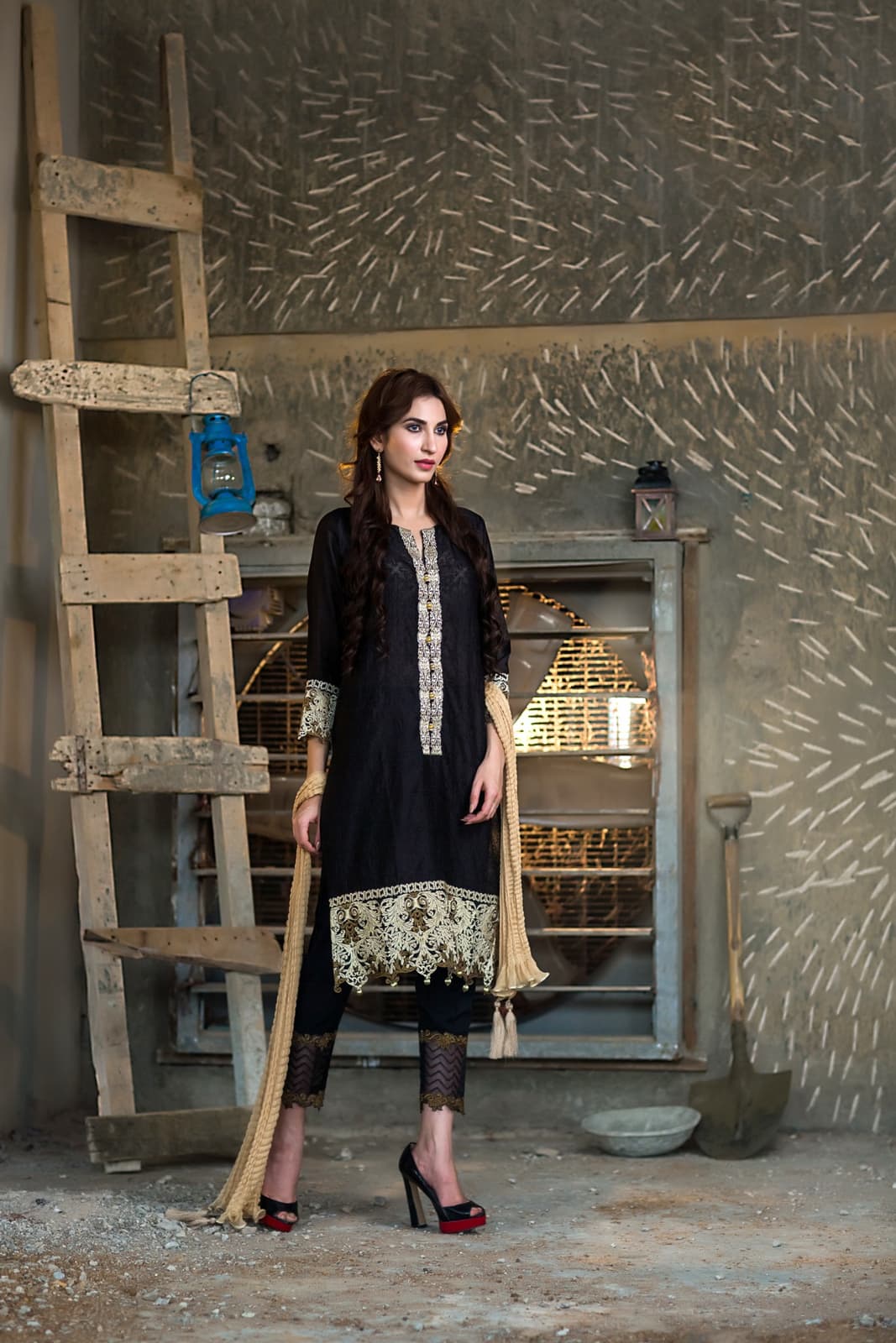 Gul Ahmed Girls — frame 15