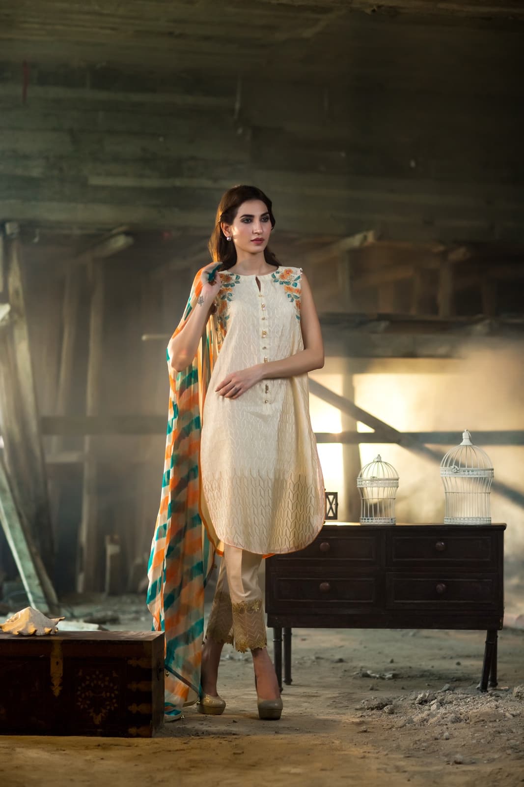 Gul Ahmed Girls — frame 18