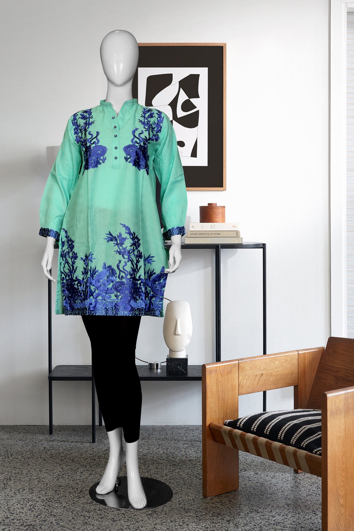 Kounj Lookbook — frame 30