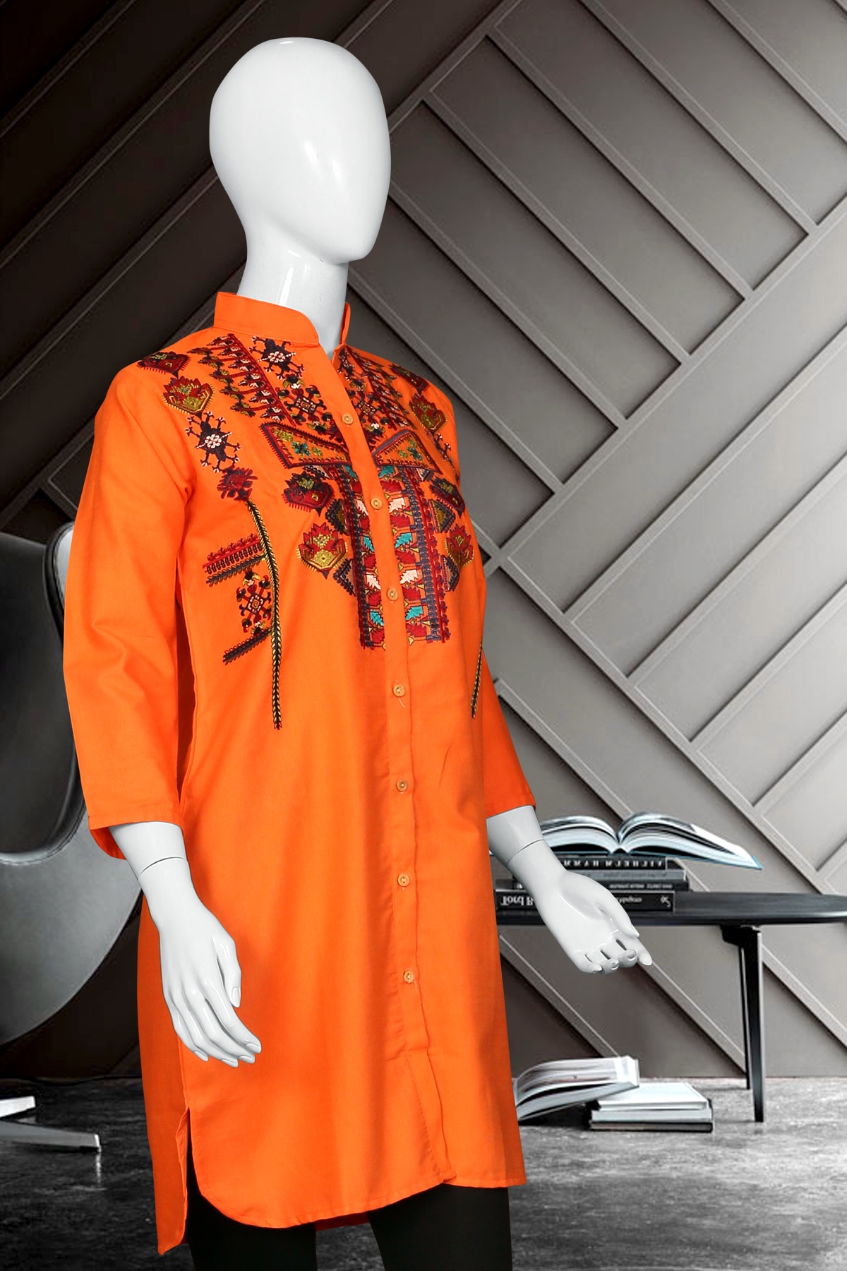 Kounj Lookbook — frame 57