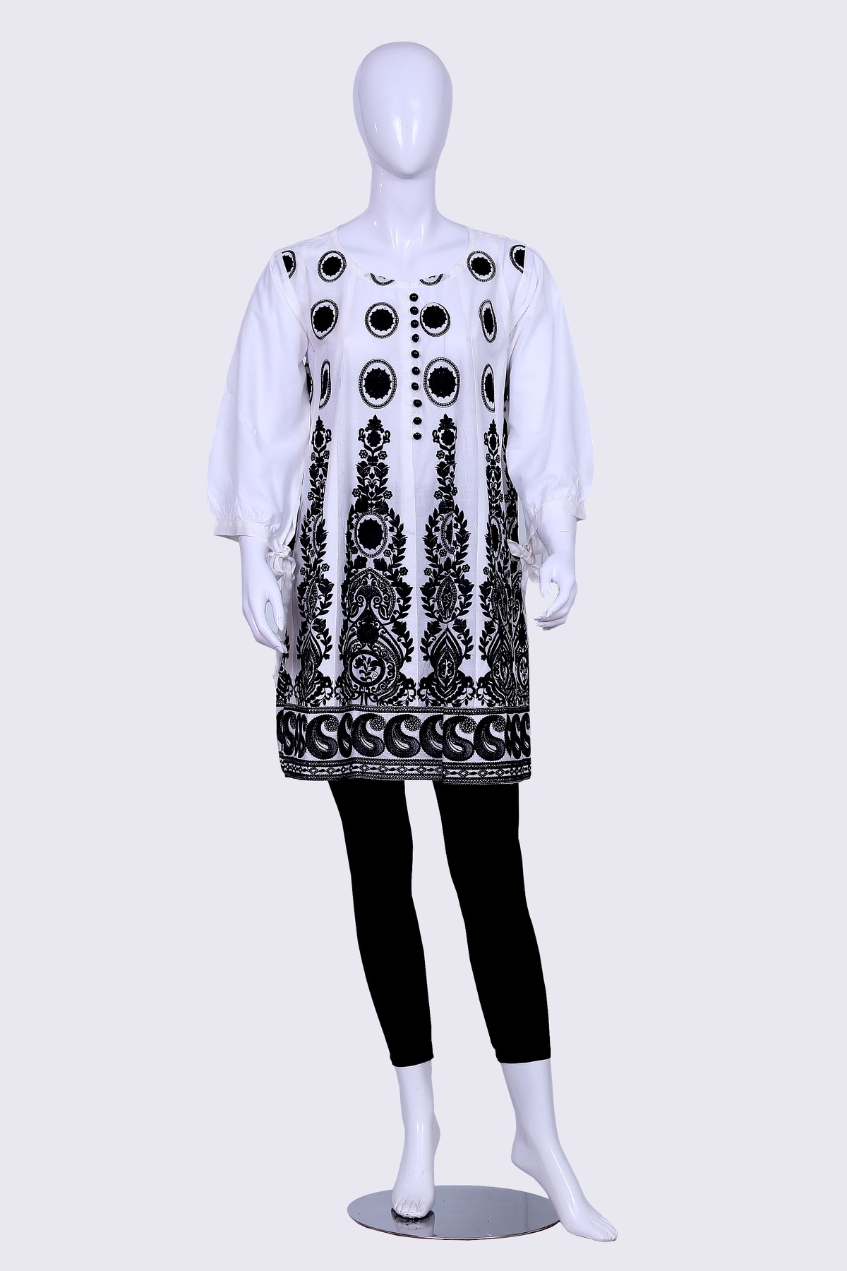Kounj Lookbook — frame 69