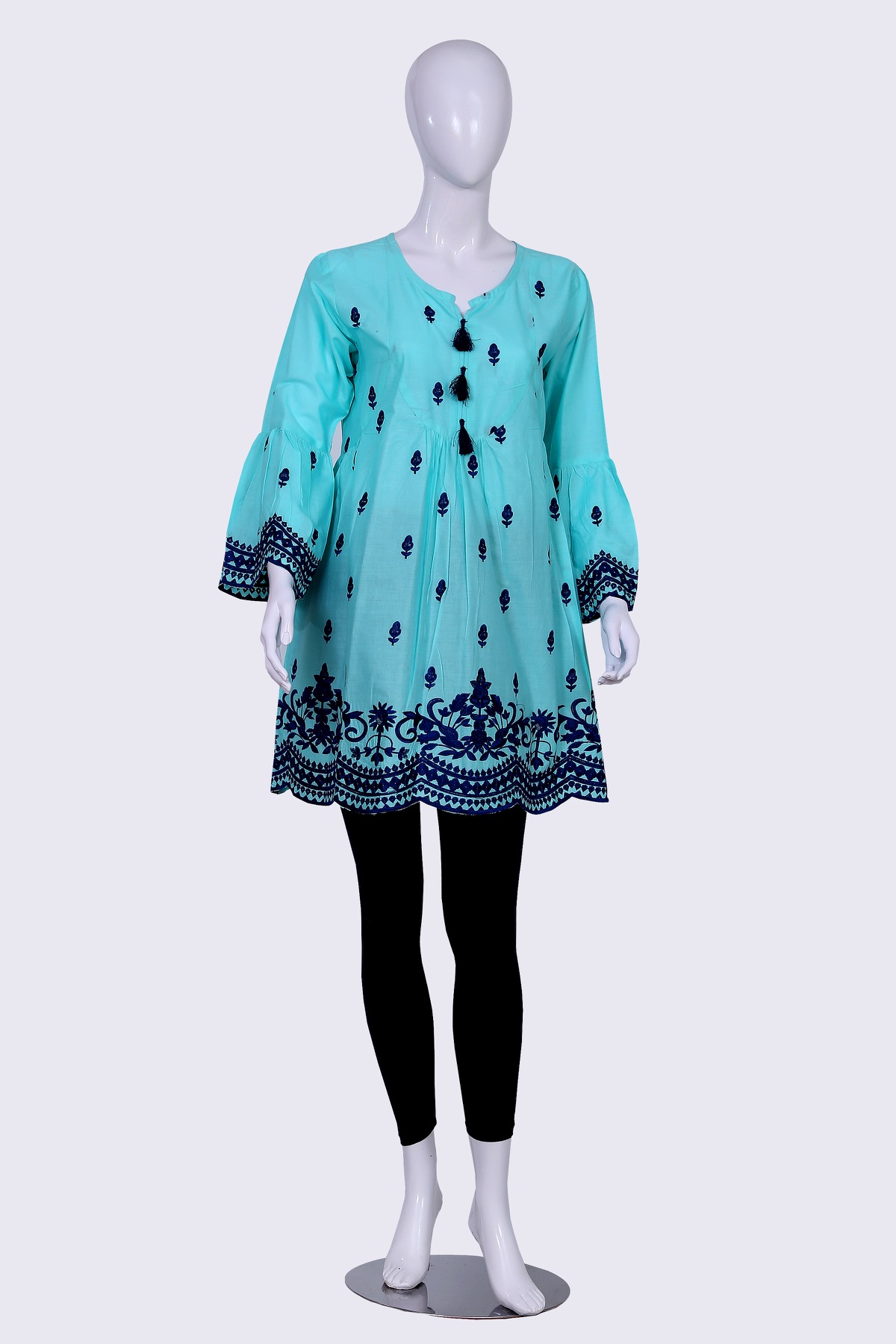 Kounj Lookbook — frame 76