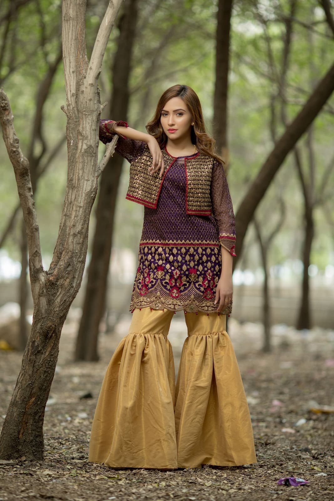 Nakoosh Fashion — frame 12