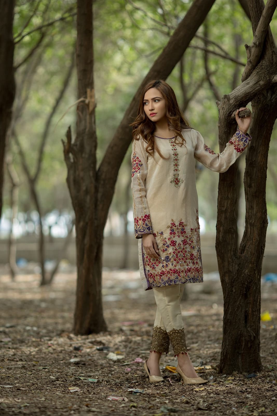 Nakoosh Fashion — frame 21