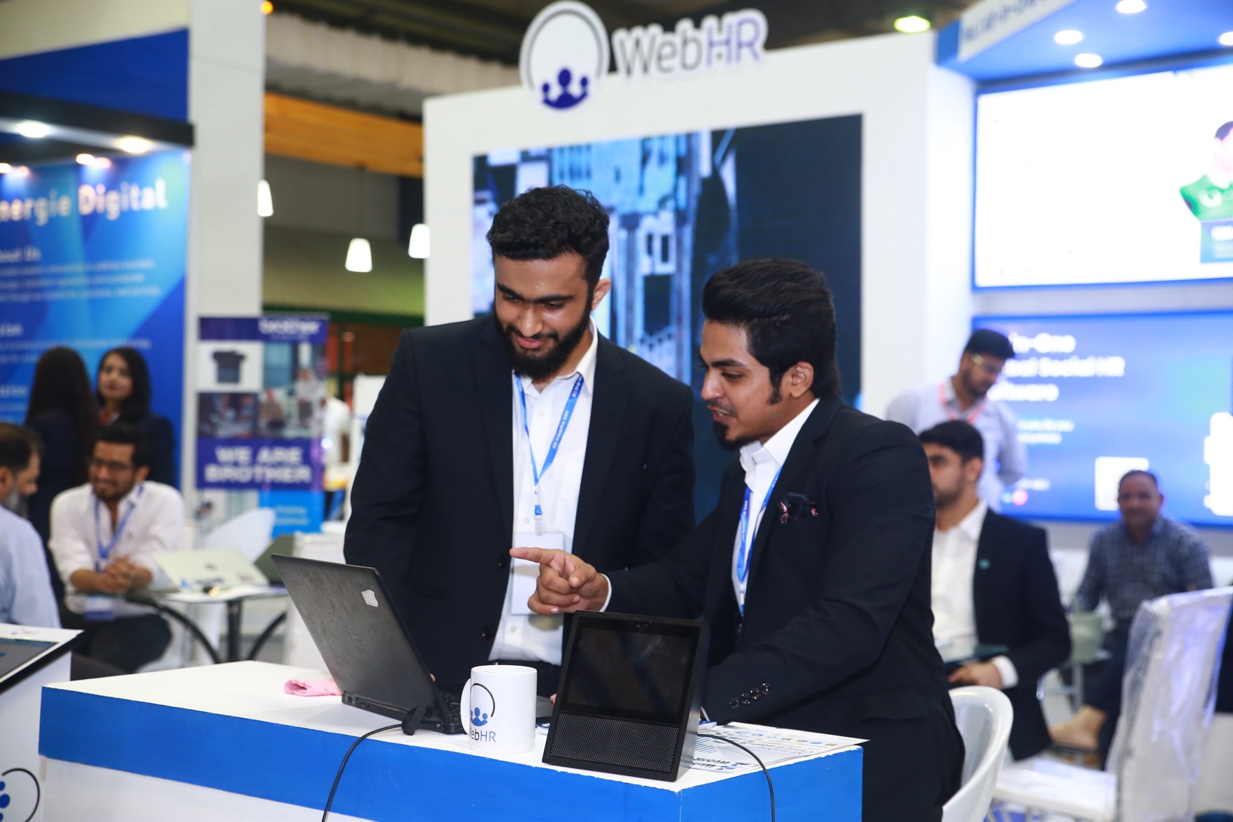 Web HR Expo — frame 6